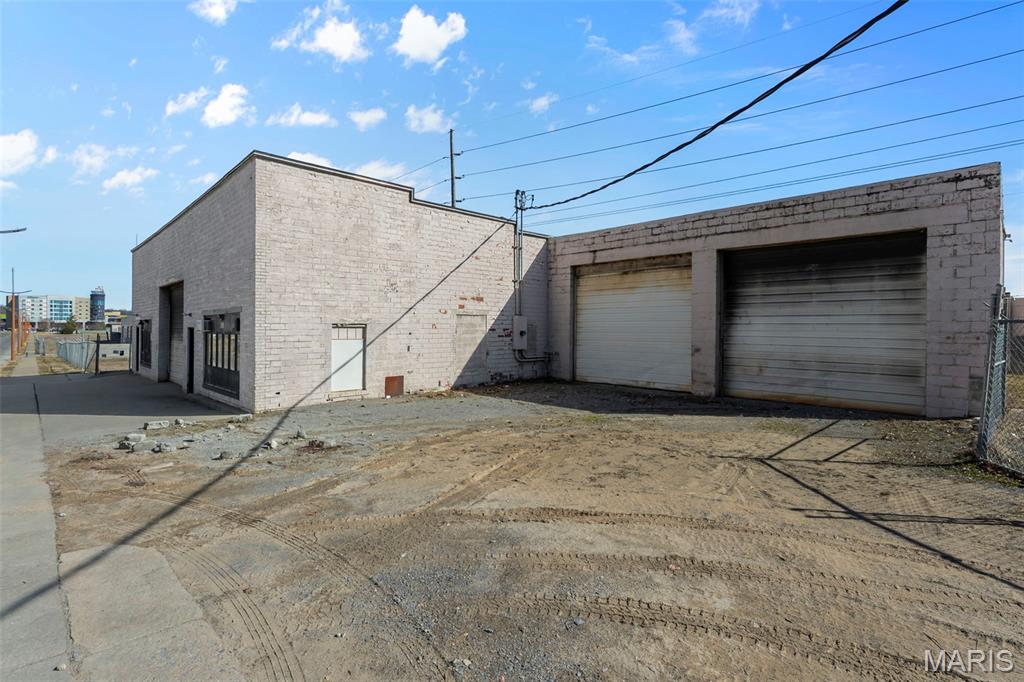 n/a - Commercial Sale