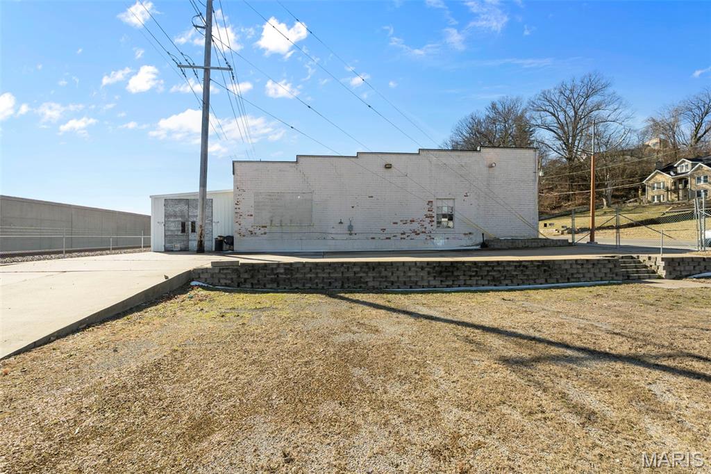 n/a - Commercial Sale