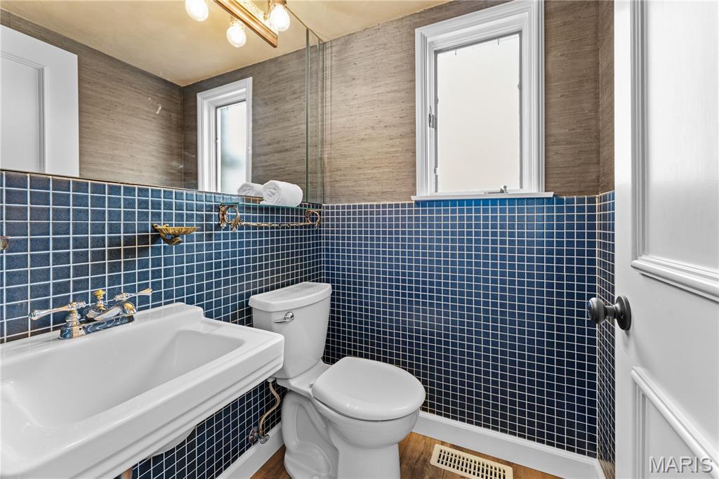 Clermont Park Lt 16 & Perry Acres - Residential