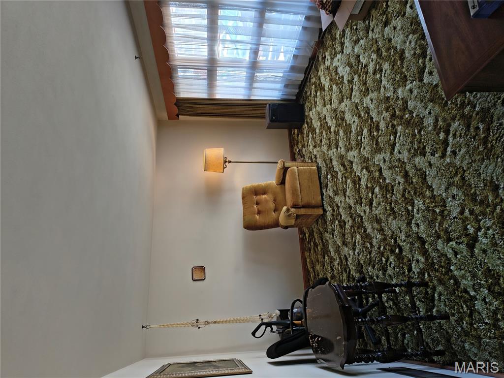 Elmwood Manor - Residential