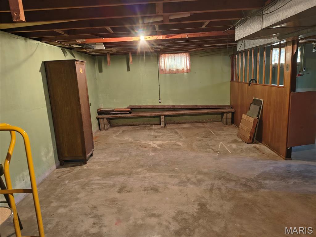 Elmwood Manor - Residential