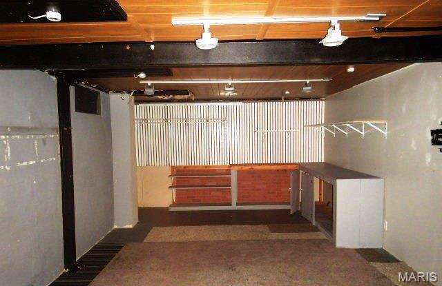 Fox Crest 3 - Residential