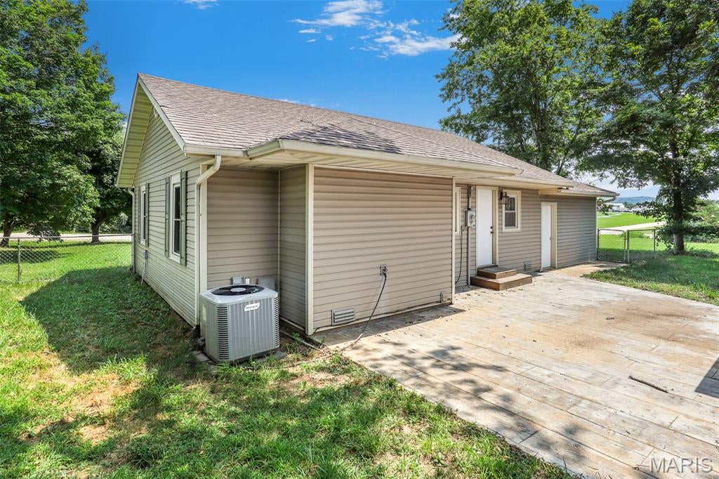1670 Business Highway 67
