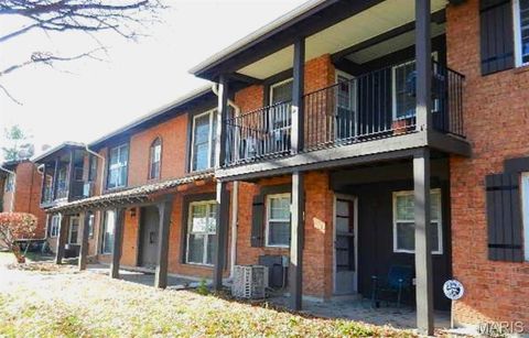 8752 Santa Bella Drive G Hazelwood MO 63042