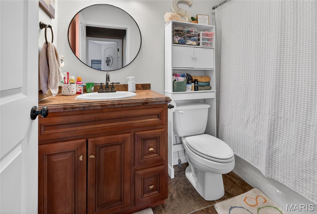 OAK CREEK - Residential