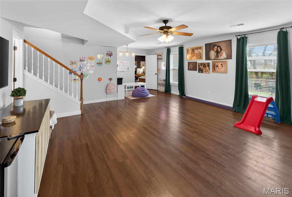 OAK CREEK - Residential