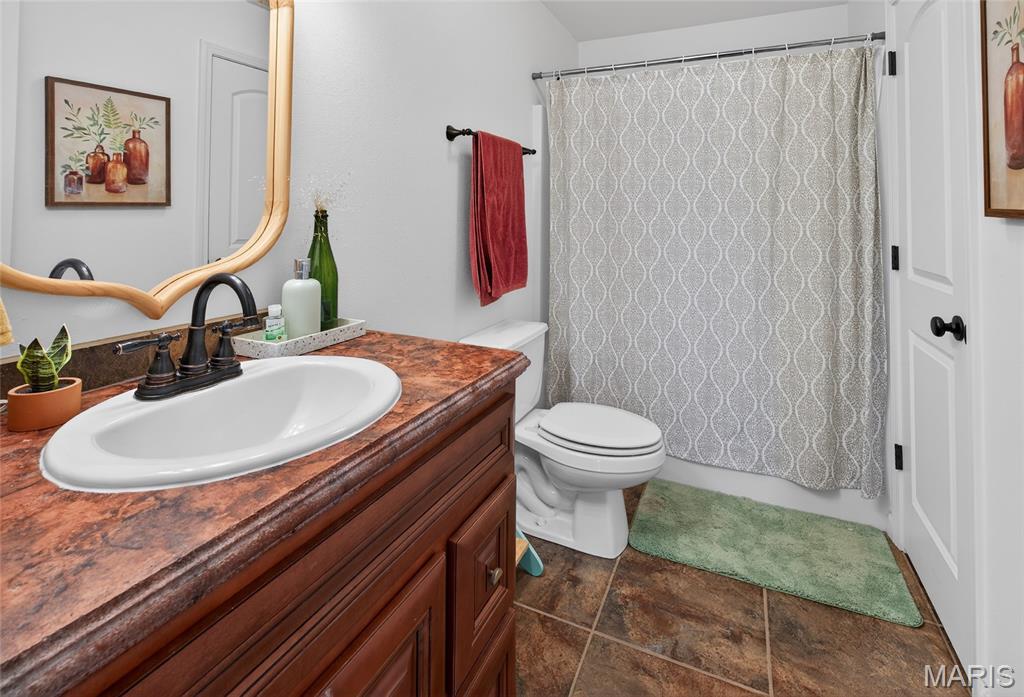 OAK CREEK - Residential