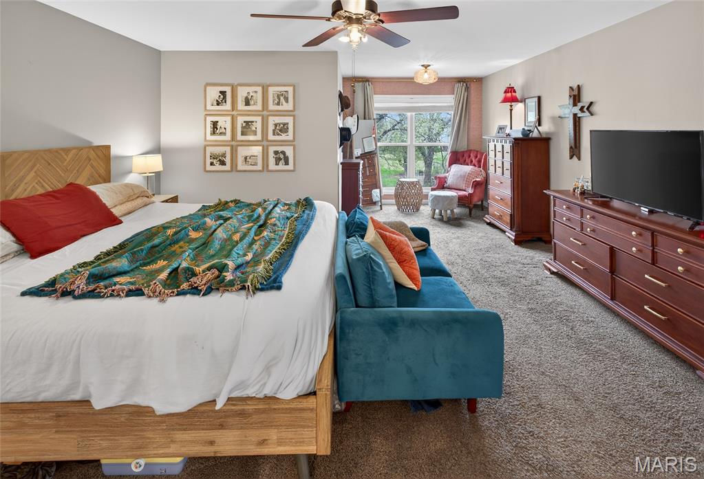 OAK CREEK - Residential