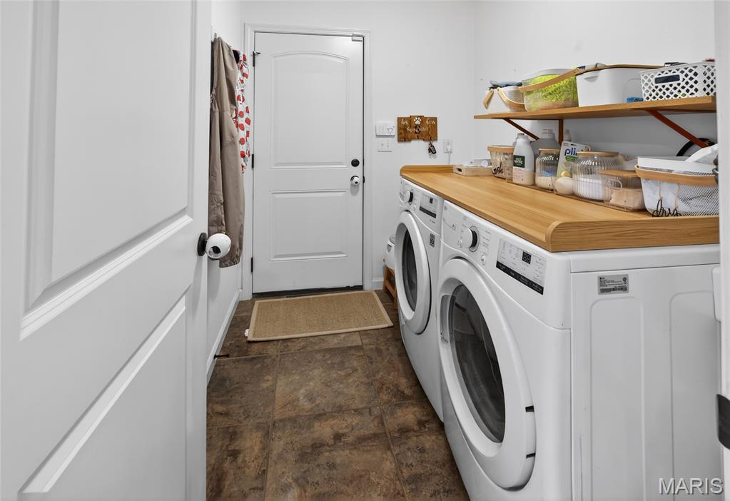 OAK CREEK - Residential