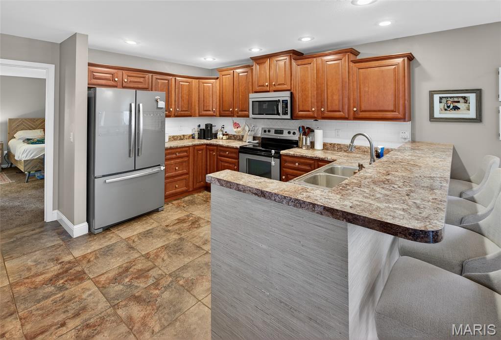 OAK CREEK - Residential