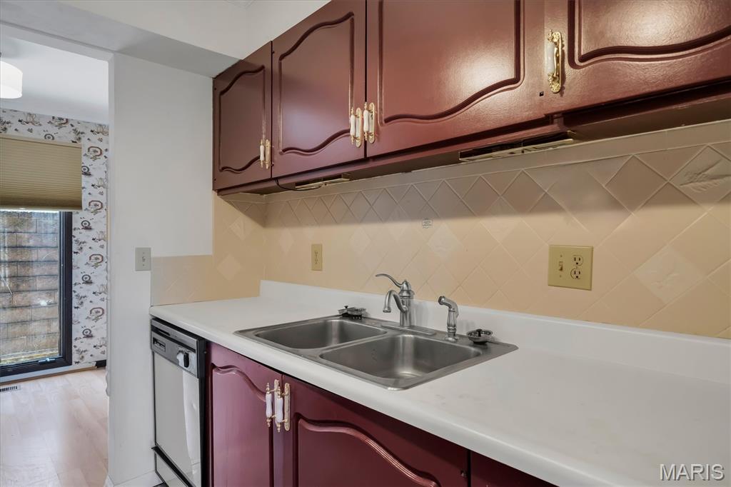 Birnamwood Condo Ph 1 - Residential