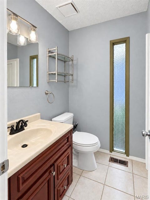 Tiny photo for 14331 Rainy Lake Drive, Chesterfield, MO 63017 (MLS # 26060752)