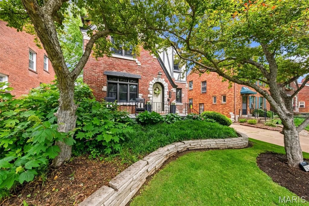 Photo of 7835 Cornell Avenue, University City, MO 63130 (MLS # 26026050)
