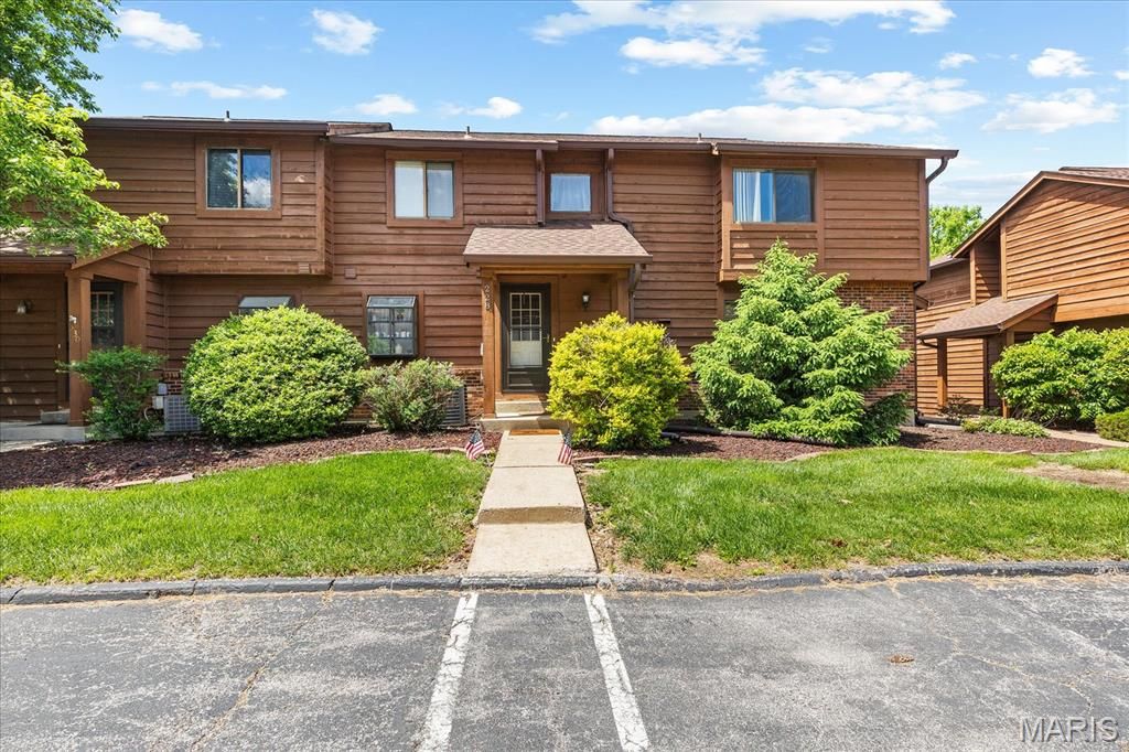 Photo of 228 Cedar Grove Drive #D, St Charles, MO 63304 (MLS # 26026182)