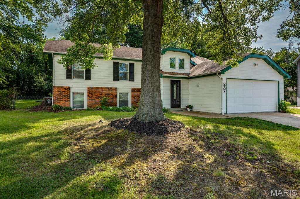 237 Valleyoak Court