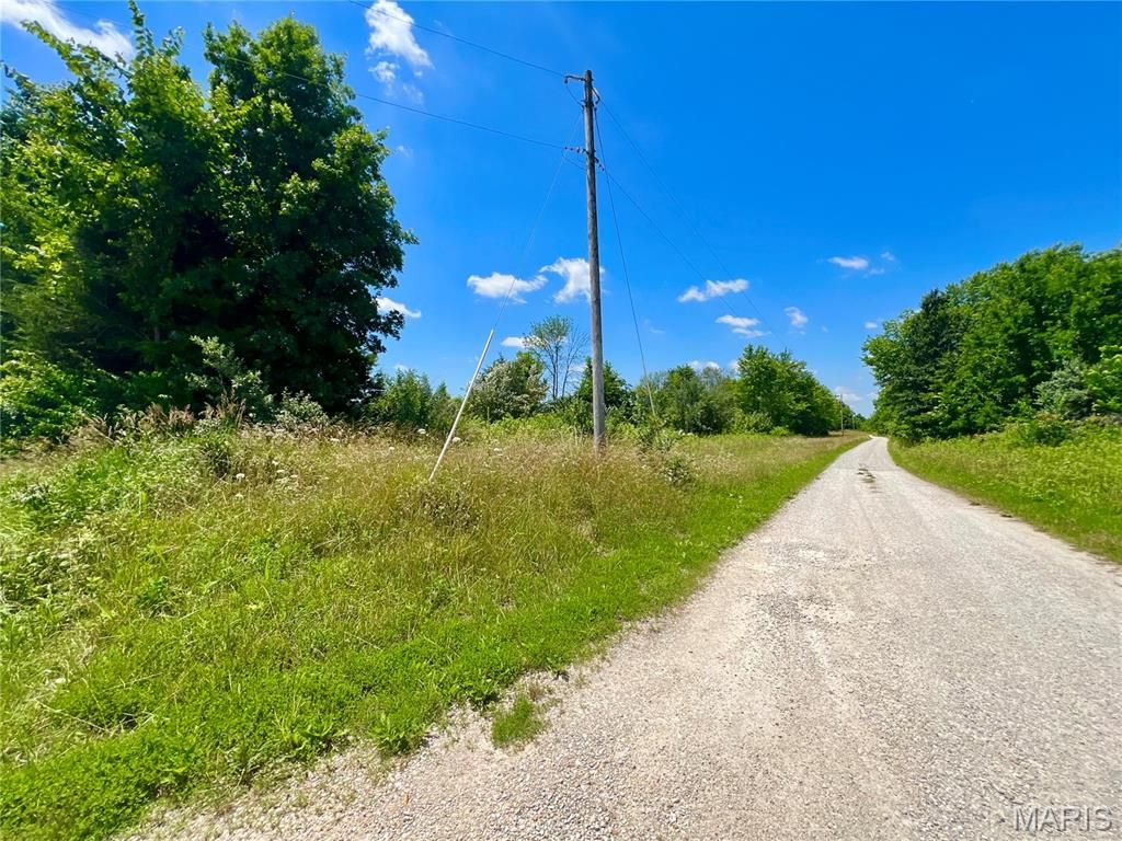 Photo of 14 Red Oak Road, Jonesburg, MO 63351 (MLS # 26004122)