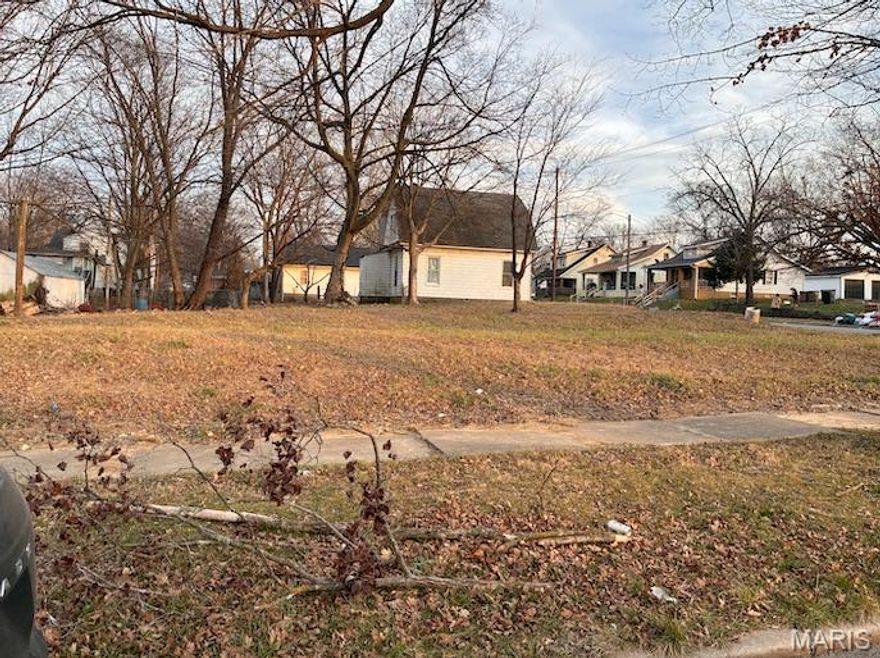 Vacant lot located in the downtown area of Cape Girardeau. This site is ready to build and offers a solid opportunity for an investment property or new construction. Utilities are accessible, and the property provides convenient access to nearby amenities, riverfront, and major roadways. A practical option for buyers looking to develop or hold as an investment.