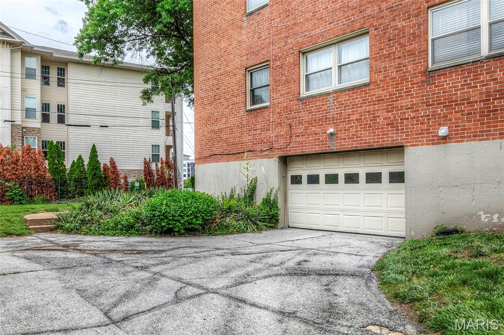 Delcrest Condo - Residential