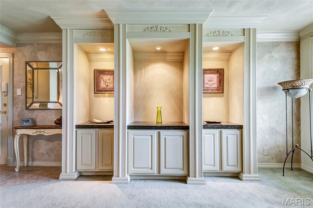 Delcrest Condo - Residential