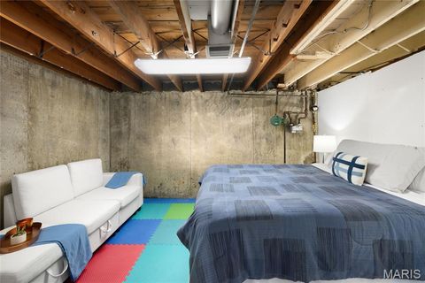 Tiny photo for 84 S Laclede Station Road, Webster Groves, MO 63119 (MLS # 25080840)