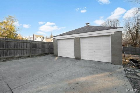 Tiny photo for 84 S Laclede Station Road, Webster Groves, MO 63119 (MLS # 25080840)