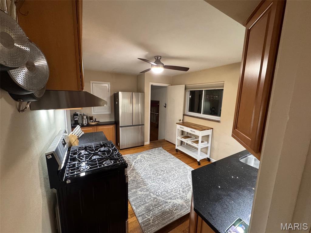 84 S Laclede Station Road