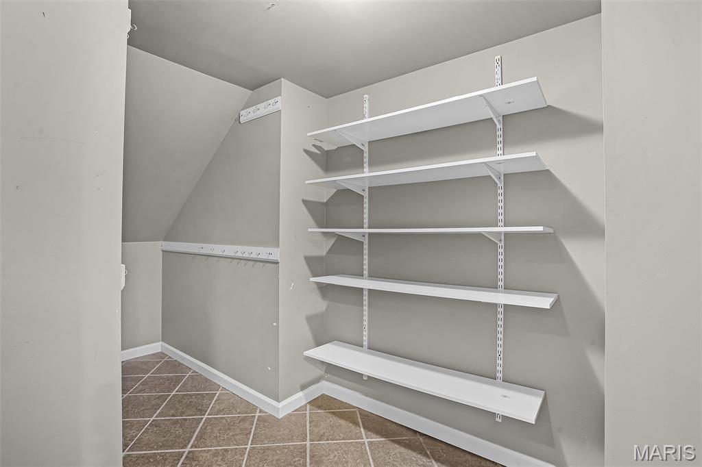 Carondelet - Residential