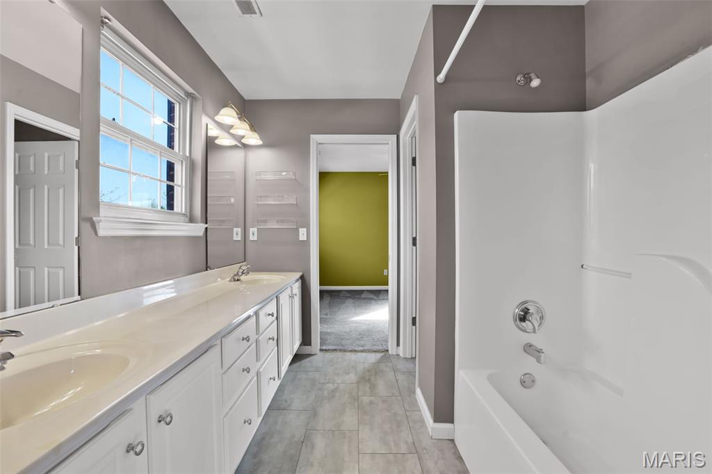 Carondelet - Residential