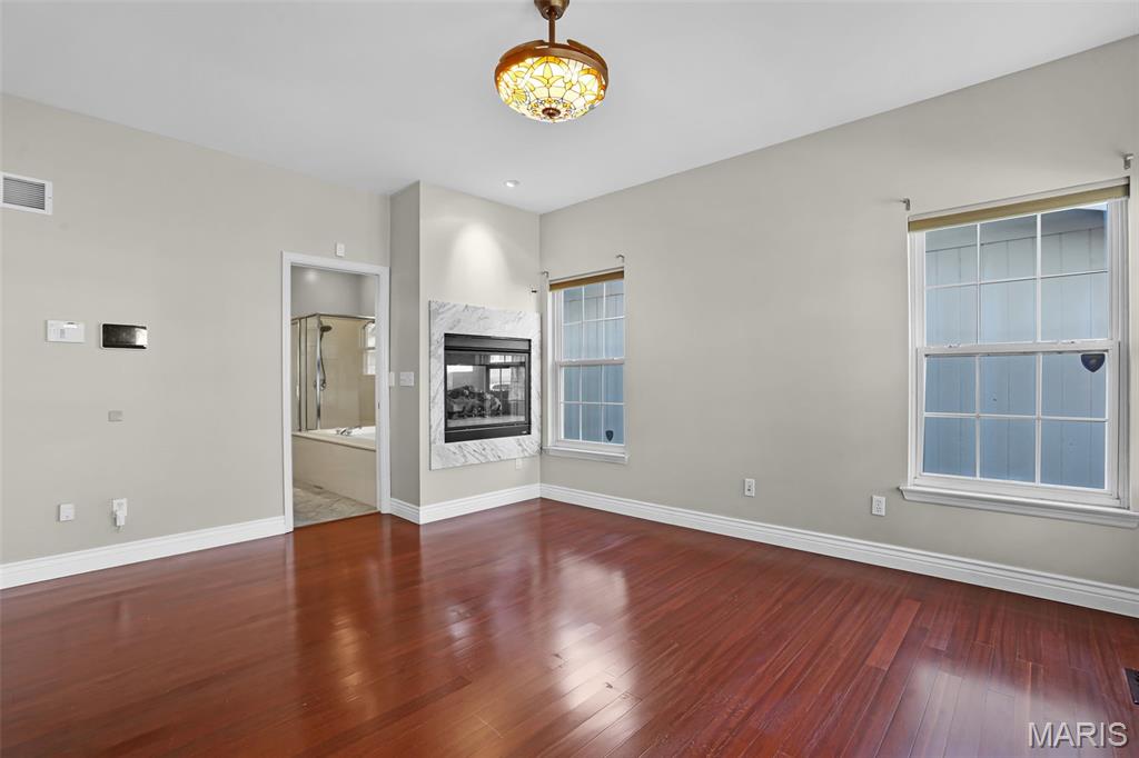 Carondelet - Residential