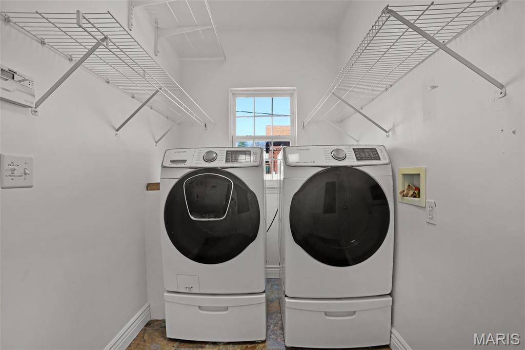 Carondelet - Residential