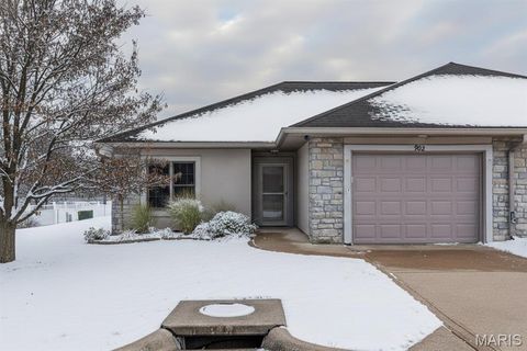 902 Pine Avenue Warrenton MO 63383