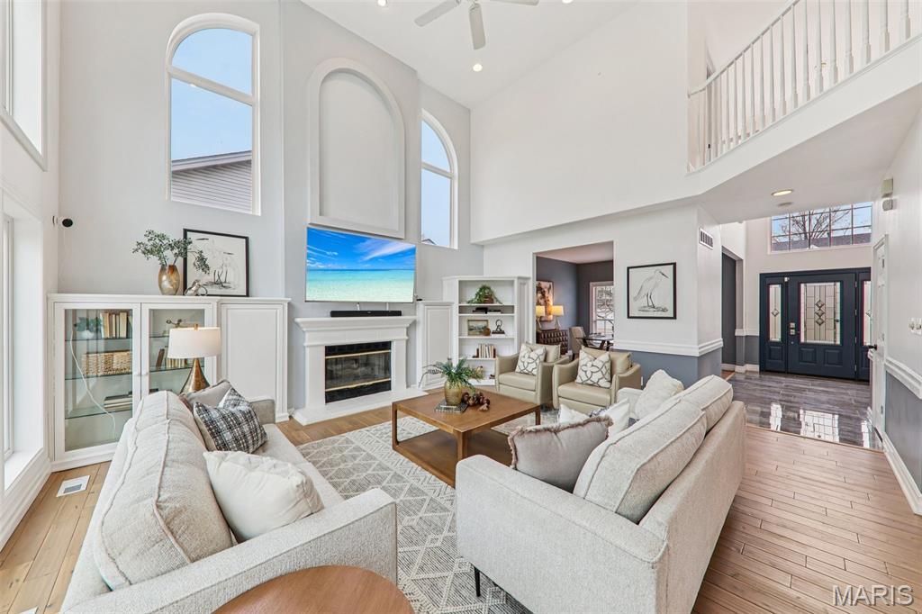 Manors At Bellerive One - Residential