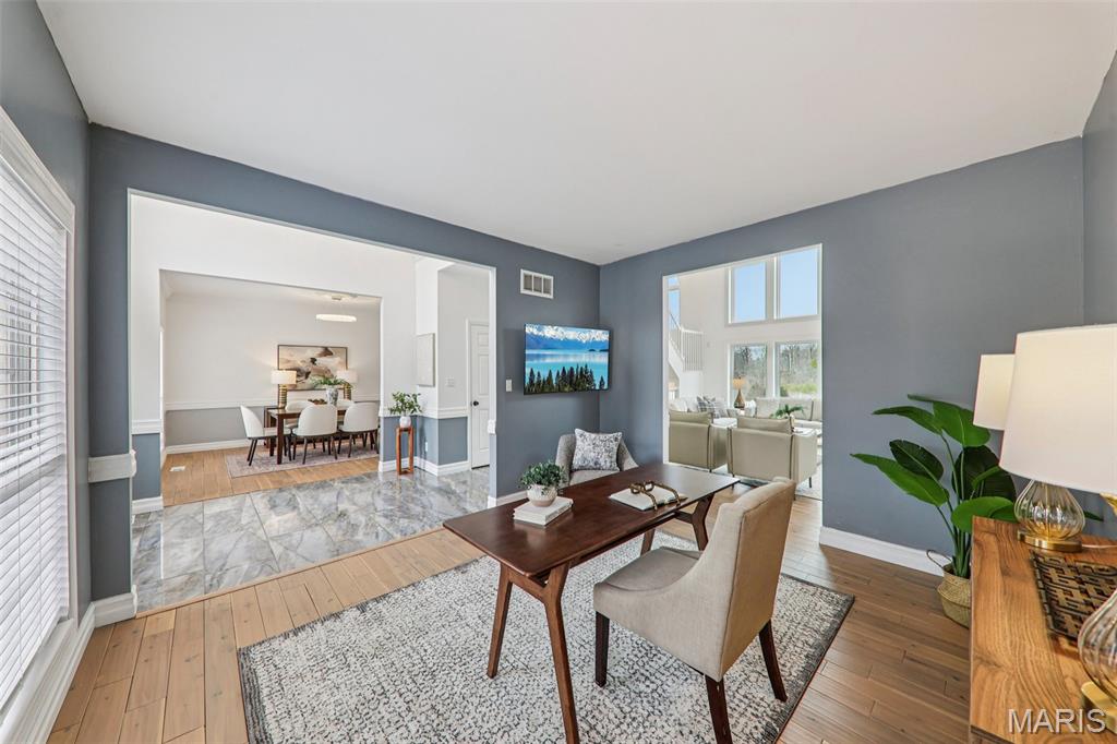 Manors At Bellerive One - Residential