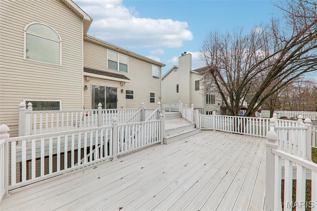 Manors At Bellerive One - Residential