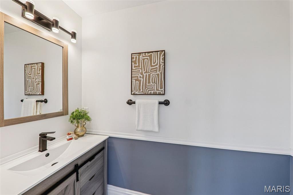 Manors At Bellerive One - Residential