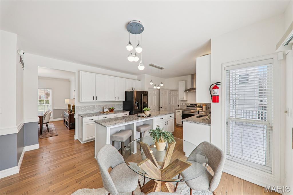 Manors At Bellerive One - Residential