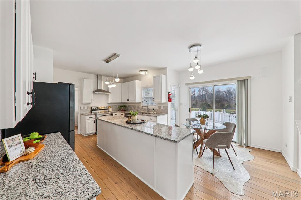 Manors At Bellerive One - Residential