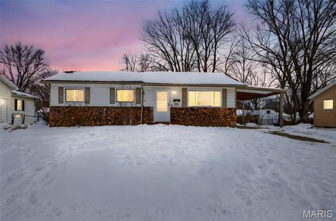 Tiny photo for 520 Kent Drive, Wentzville, MO 63385 (MLS # 26002332)