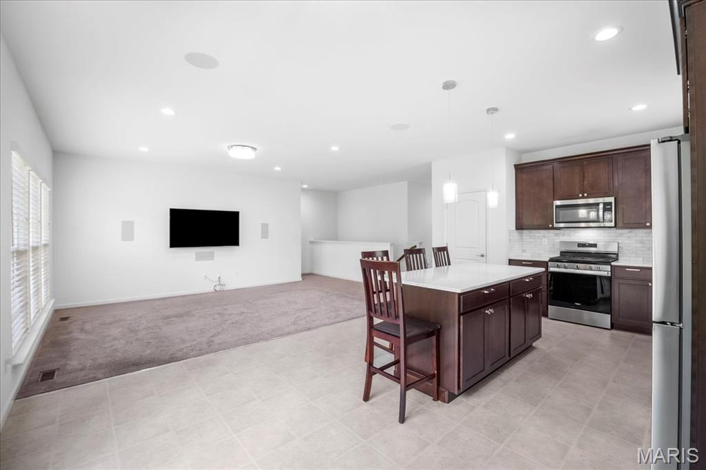 Dardenne Prairie, Missouri 63368, United States, 3 Bedrooms Bedrooms, ,2 BathroomsBathrooms,Residential,Active,147818