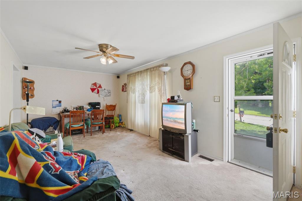 2103 Timber Lane