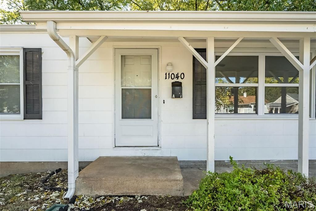 Photo of 11040 Florence Avenue, St Ann, MO 63074 (MLS # 25070830)