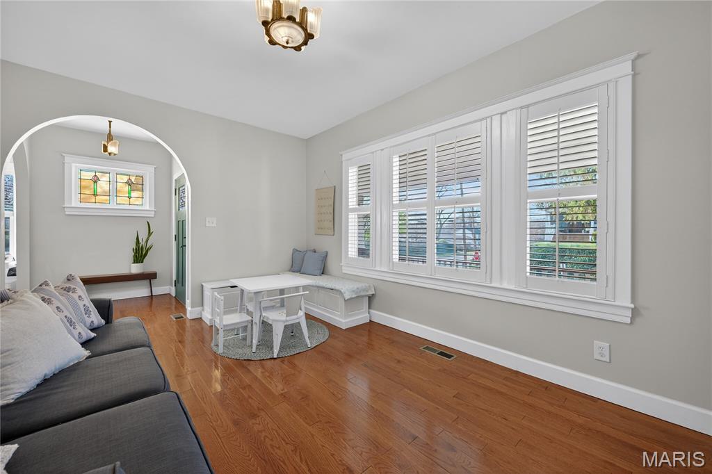 Tuxedo Park - Residential