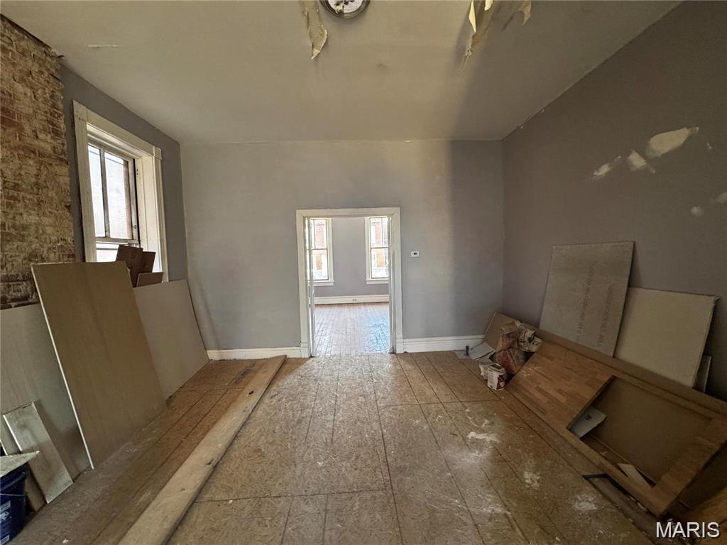 St Louis Commons Add S33 - Residential Income