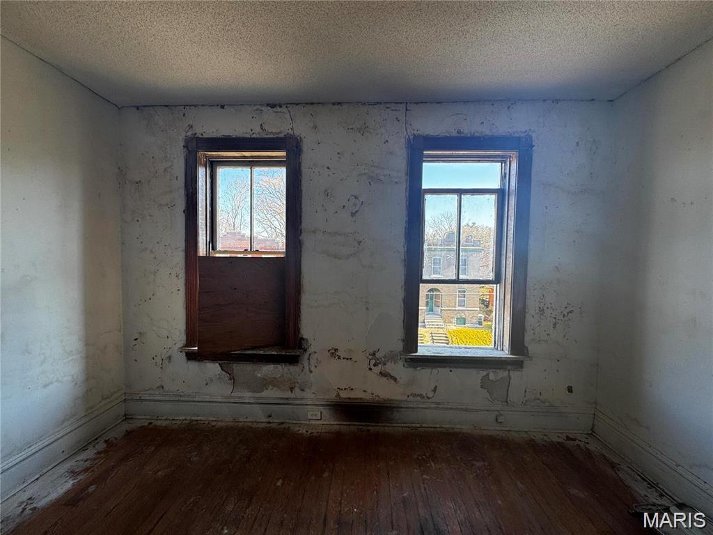 St Louis Commons Add S33 - Residential Income