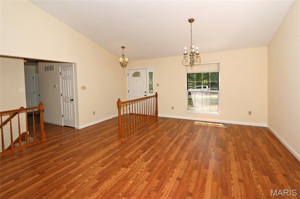 949 Oakmoor Drive