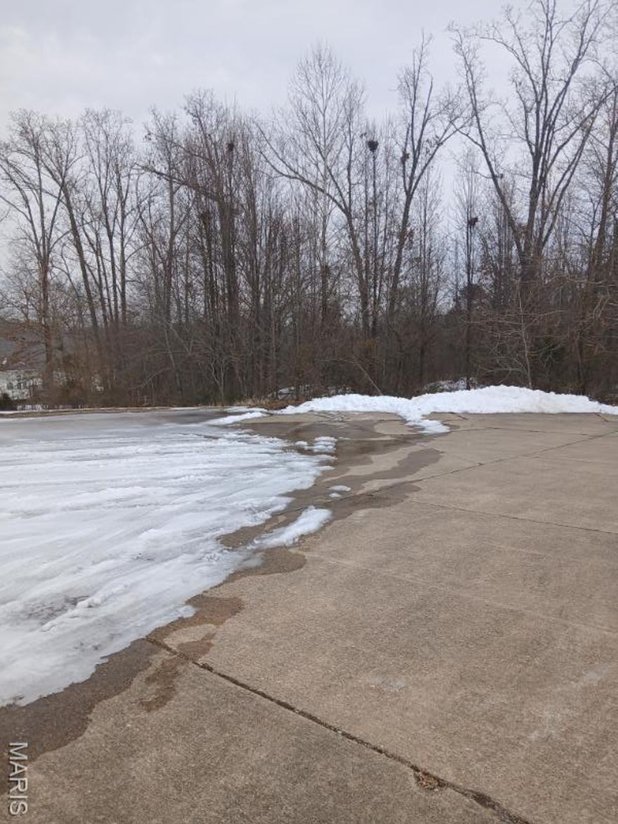 Welcome to one of Poplar Bluff's desired north end neighborhoods. This .39 acre lot offers gently sloping terrain suitable for a  street level home with a walkout basement. Nestled on a cul-de-sac, this lot is located in a perfect area to build your new home. With the seller willing to custom build with buyer's approved financing, give us a call now to get this lot before it's gone!