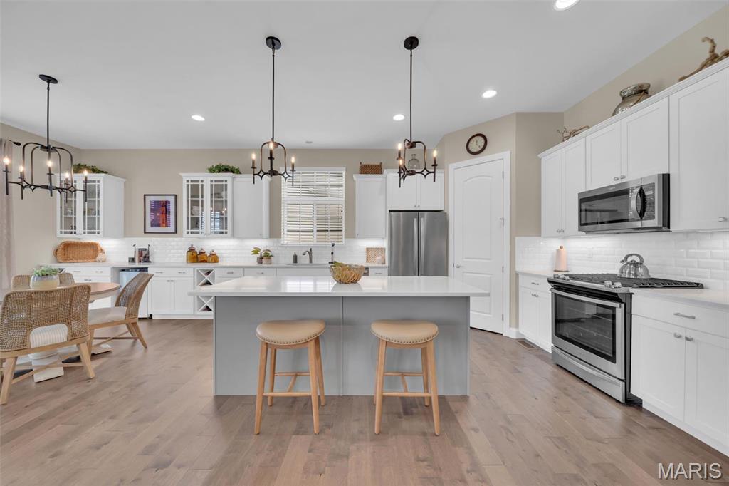 Lake St Louis, Missouri 63367, United States, 4 Bedrooms Bedrooms, ,4 BathroomsBathrooms,Residential,Active,116970