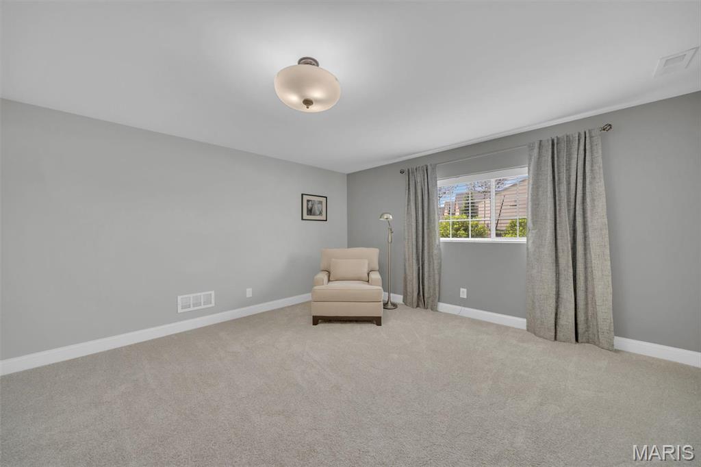 Lake St Louis, Missouri 63367, United States, 4 Bedrooms Bedrooms, ,4 BathroomsBathrooms,Residential,Active,116970