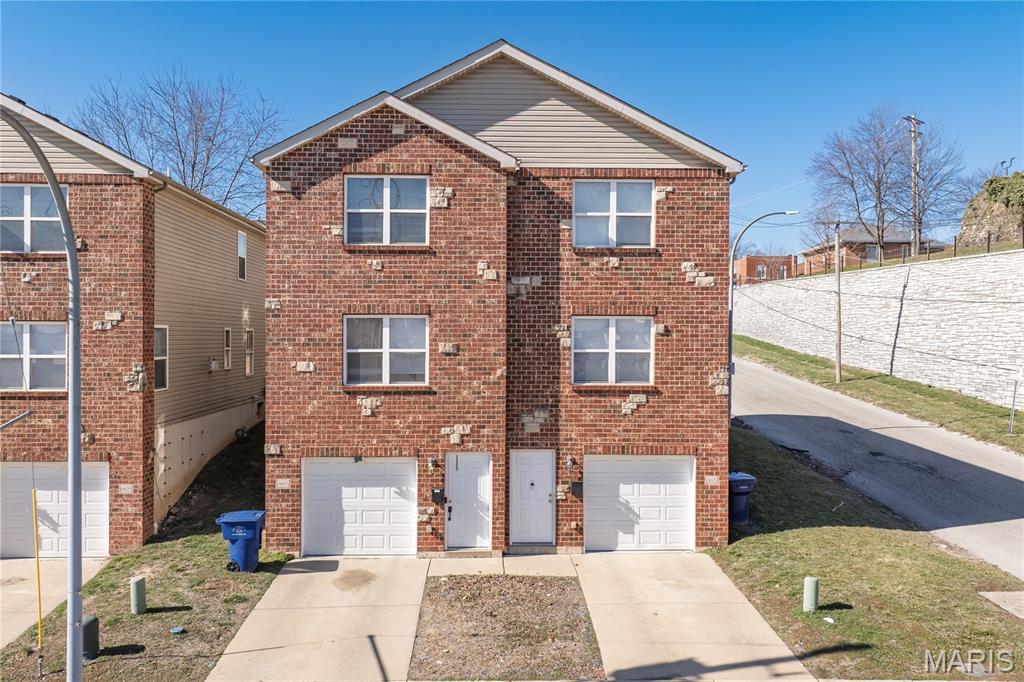 Carondelet Commons - Commercial Sale