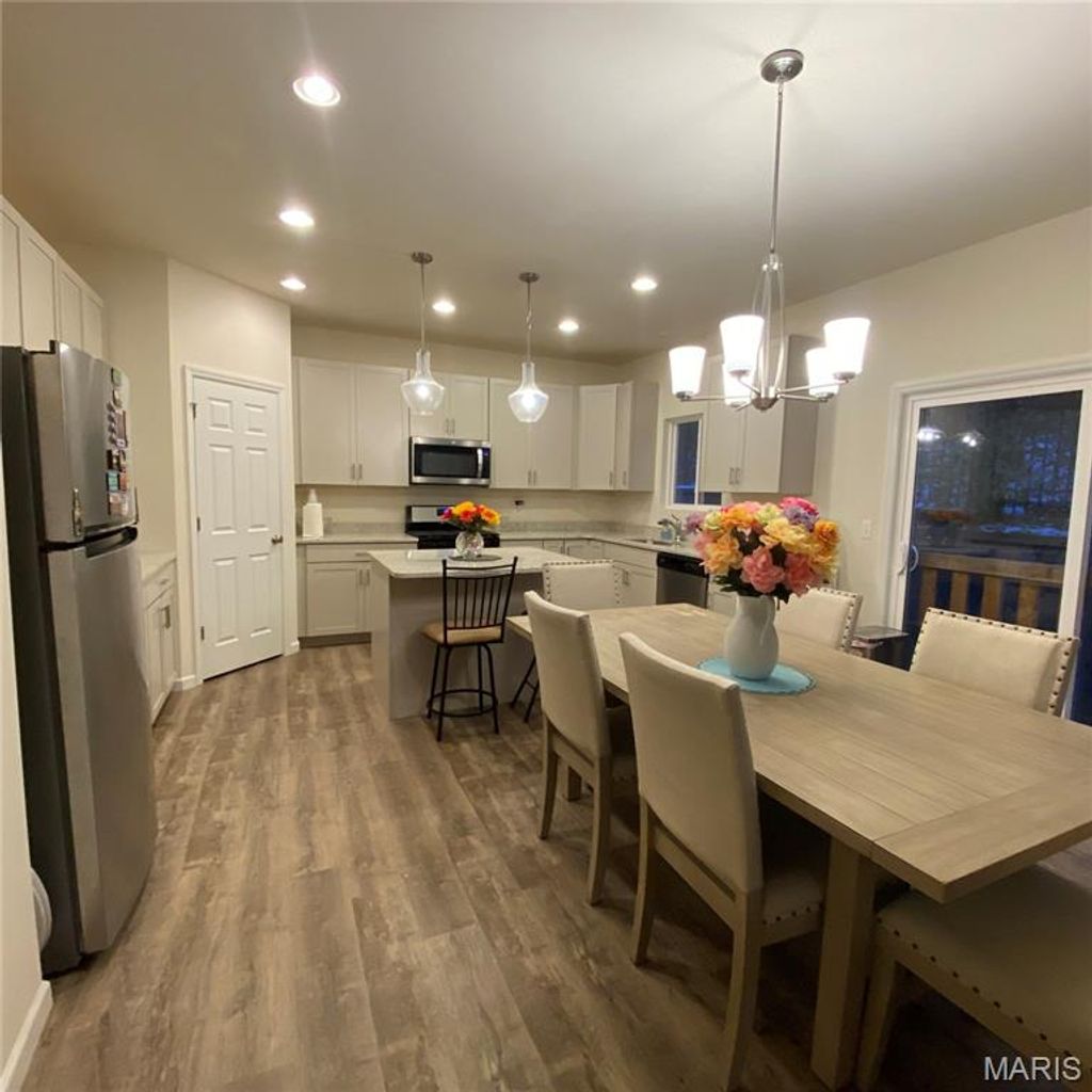 Photo of 164 Hartford Court, Fenton, MO 63026 (MLS # 25079954)